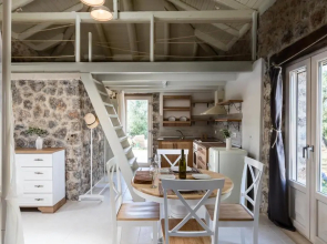 The Wild Cyclamen stone house and estate