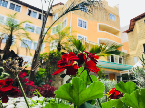 Hotel & Suites Cerro Rojo