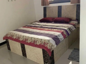 EXPRESS O 91923 Homestay Zona