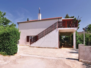 Stunning Apartment in Rovanjska With 3 Bedrooms