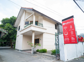 RedDoorz near Rumah Sakit Baptis Kediri