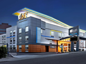 Aloft Calgary University