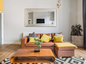 The Corson at Claremont Apartments