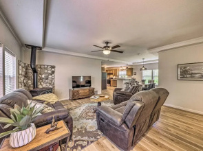 Peaceful Alto Home w/ Deck ~ 12 Mi to Ski Apache!