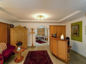 Apart Garni Mirabell
