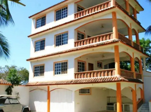 Bungalows House Pianpianito