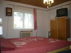 Kertész Vendégház Tiszaalpár