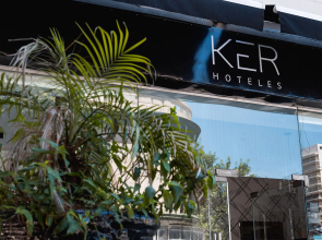 Ker Urquiza Hotel