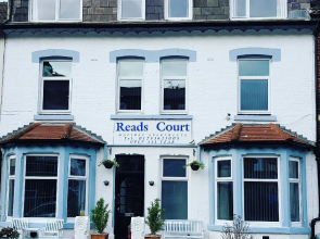 Reads Court Holiday Apartments