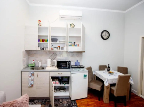 Angeli Vila Apartments