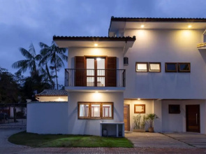 Casa Andorinha com 3 quartos com ar e piscina