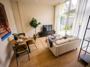Boutique 2 Bedroom Serviced Apartment 54m2 -MST40B-