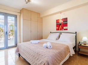 Filiatra Cozy Cental Retreats With Balconies