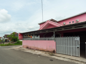 RedDoorz near Palembang Airport 1