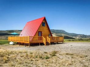 Secluded & Cozy Antimony Cabin w/ Fire Pit