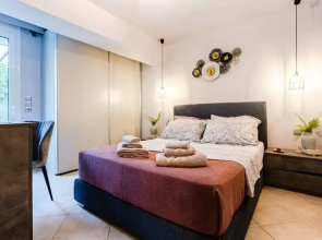 Urban Living Minicasa Nomad - Kalamata s Hideaway