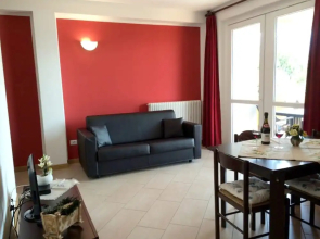 House With 2 Bedrooms in Vercana, With Wonderful Lake View, Shared Pool, Furnished Balcony Near the Beach