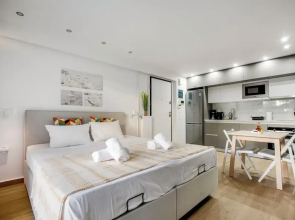 Halo - Luxury Studio in Athens