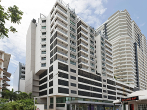 Darwin Executive Suites & FREE CAR
