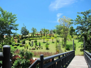 Dern Din Du Dao Resort