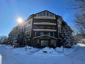 Green Wood Resort Apartments