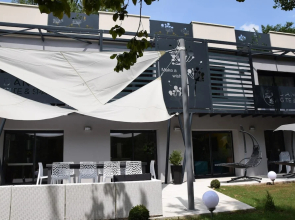 Villa With 4 Bedrooms in Mostuéjouls, With Wonderful Lake View, Privat