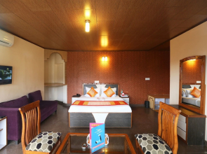 OYO 18601 Zurich Resort