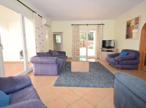 Fantastic Villa in Lagos With Swimming Pool