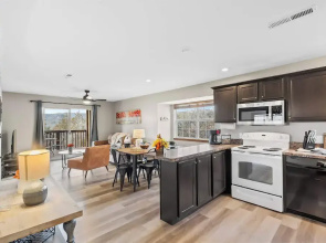 Silver Lake Hideaway Chic 2 Bdr, Dog Friendly!