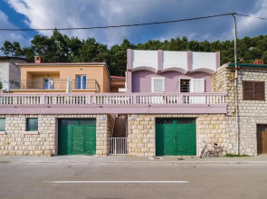 Nice Apartment in Novigrad With 4 Bedrooms