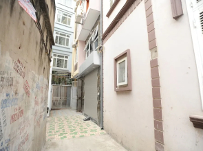 Ruby Lakeview Homestay