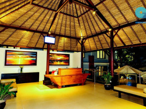 Ozz Hotel - Kuta Bali