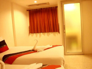 Rayaan Oriental Guest House & Restaurant