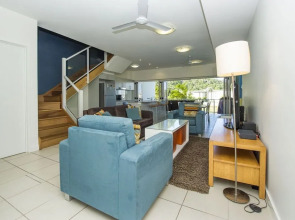 Beachside Apartment 13