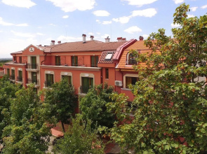 Club Central Hotel