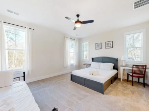 3BR Riverfront Home w/ Kayaks & Game Room