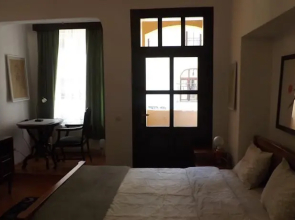 Apartament In Cetate