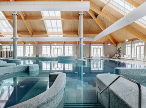 Villa Near Nieuwvliet Beach With Sauna