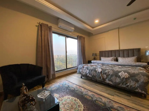 *Designer’s Luxurious 1BHK at Top Location of Twin Cities!!