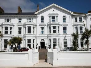 Exmouth Beach Hotel