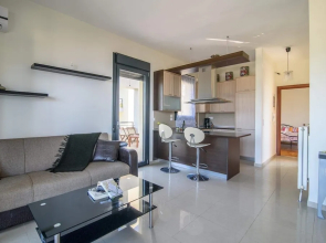 Kyparissia sea view apartment