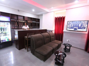 Iyore Grand Hotel & Suites 2