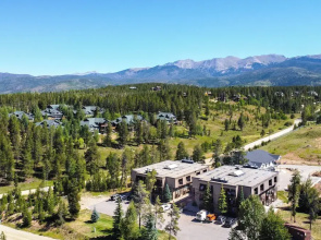 Elevated Fraser Condo w/ Mountain View & Amenities