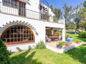 Aloha Hill Club Golf & Spa Apartments