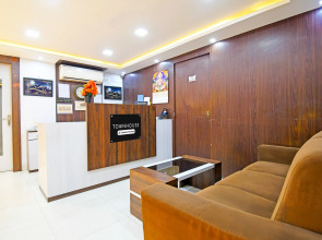 Super Townhouse Sahayogi Nagar Near Big Bazaar