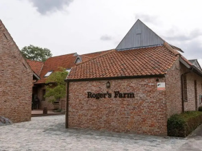 Lovely Andr Farm in the Greenery of Kortrijk