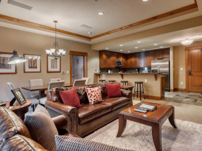 New Listing! Amenity-rich In Northstar Village 2 Bedroom Condo