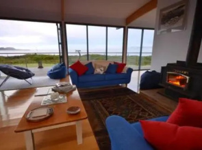 Mures Cloudy Bay Retreat