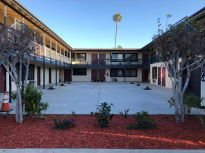 Luxury Inn