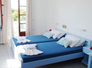 Glyfada Beach Studios